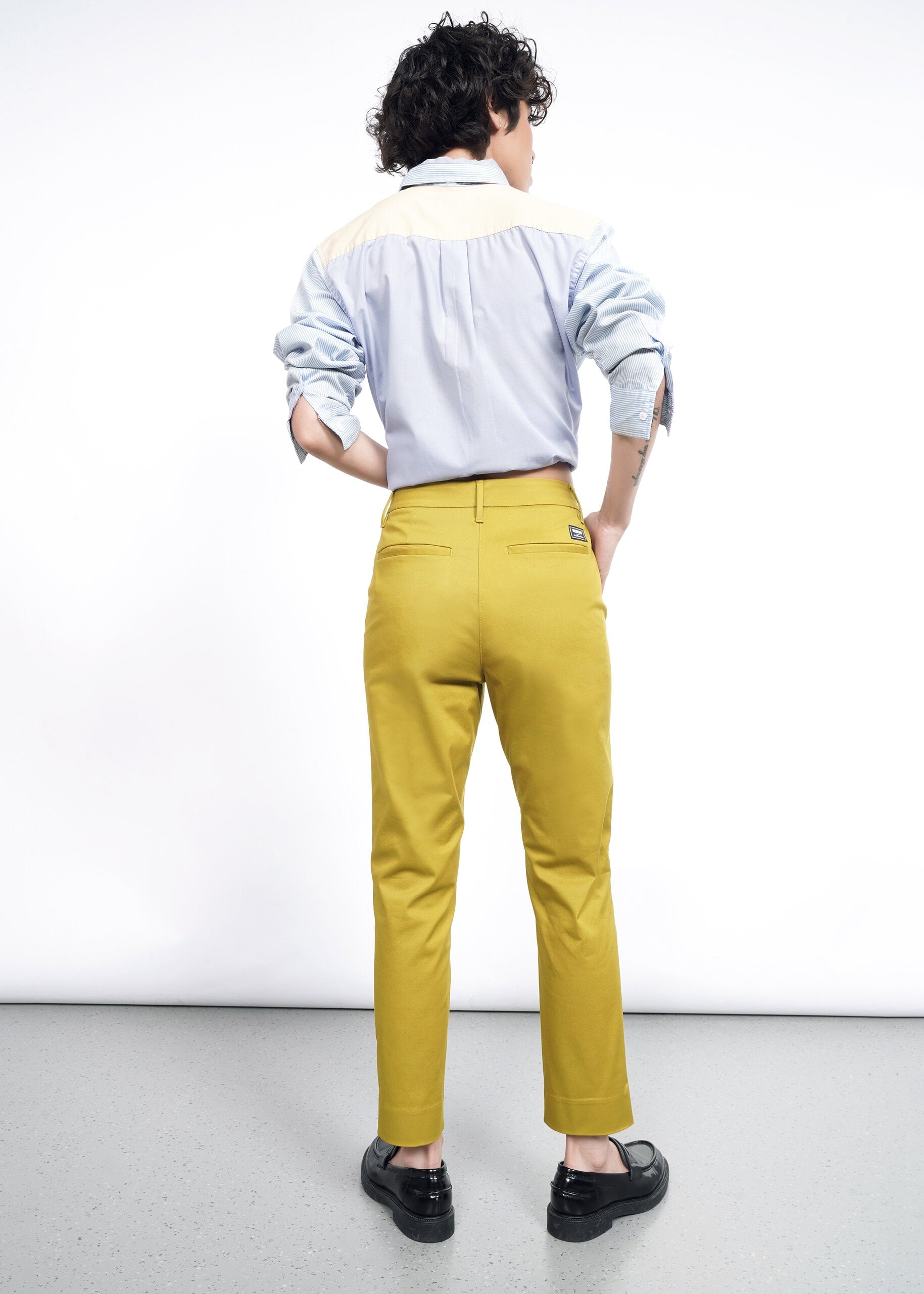 The Essential Slim Crop Pant in Dijon